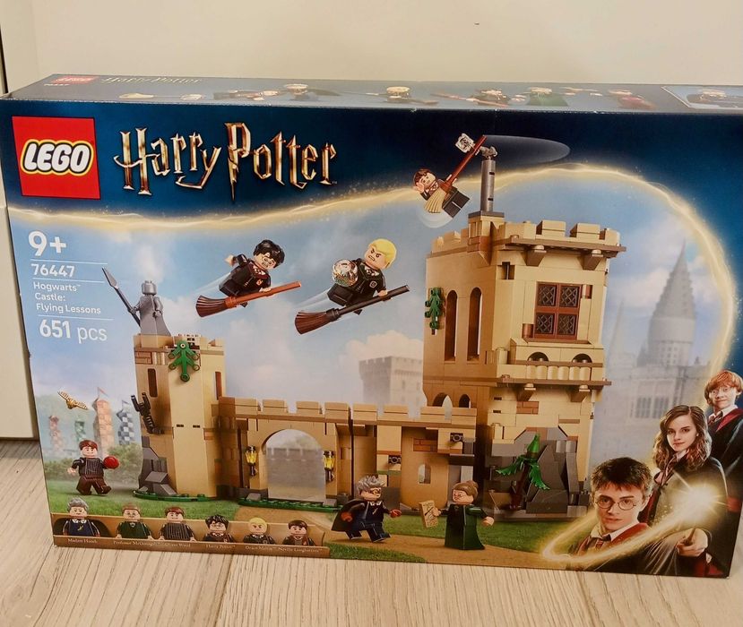 LEGO Harry Potter - Castelul Hogwarts: Lectii de zbor 76447
