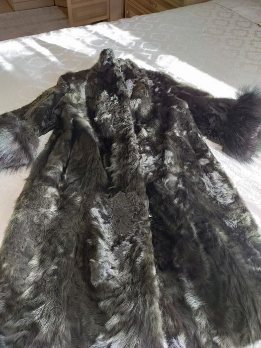 Продам срочно Шуба каракулевая Греция