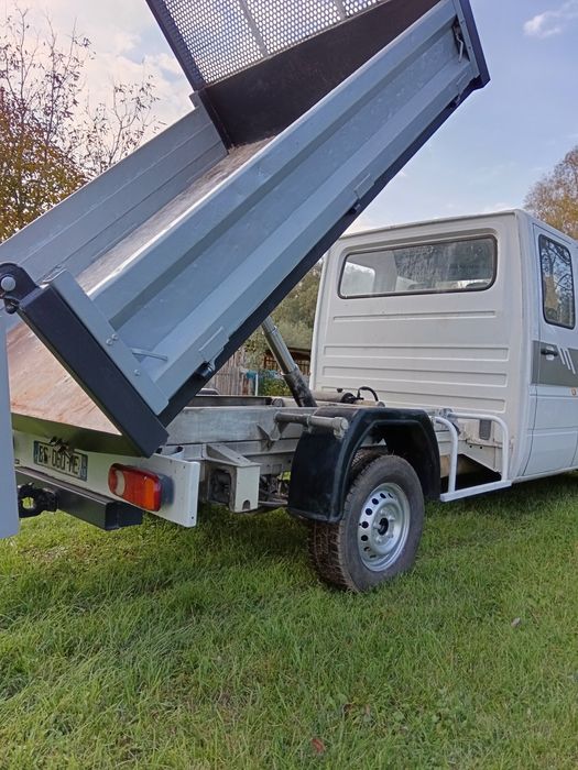 Vând sprinter basculabil