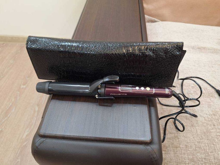 Плойка для волос ROWENTA, б/у, в отличном состоянии.