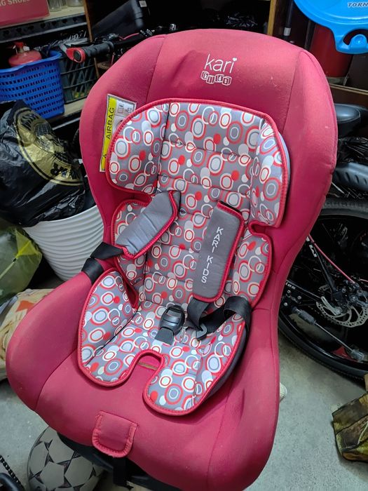 Продаётся автокресло до 18 кг