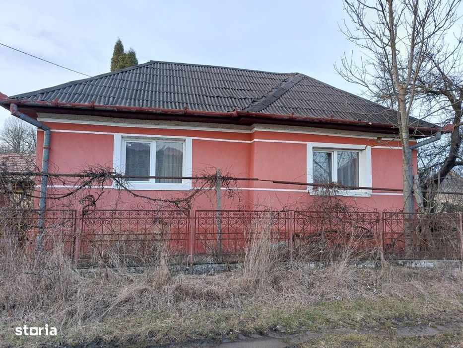 2 Case la 30 km Bistrita - 22 ARI 0 COMISION
