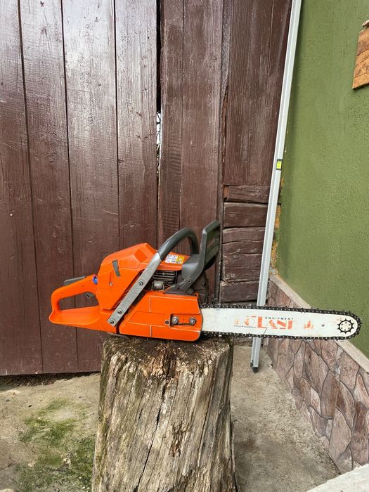 Vând husqvarna 365 stare bună