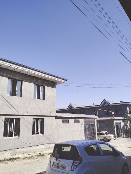 NAZARBEKDA uy sotiladi Tekistil 2sotix 2qavatl 6hona uy sotiladi51500$