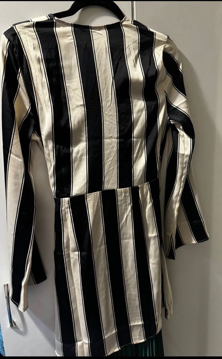 Сатена рокля H&M