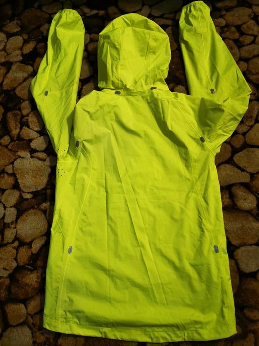 Jacheta Nike Storm Fit S salewa hoka mammut salomon marmot