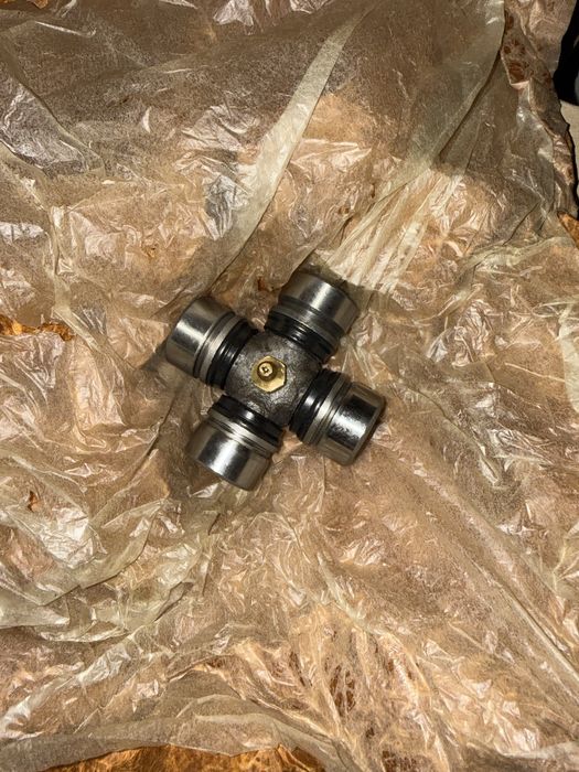 Универсално каре/Spicer Universal Joints за москвич