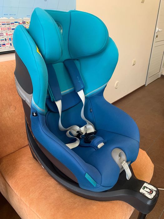 Въртящо детско столче за кола Cybex Sirona SX2 i-Size, до 105см