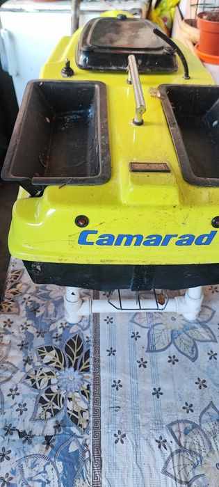 Barcă pentru nădit