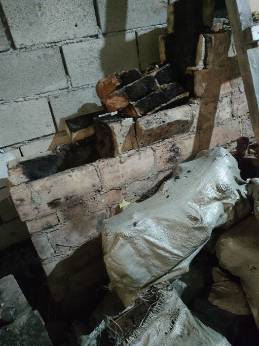 Отдам строительный мусор.