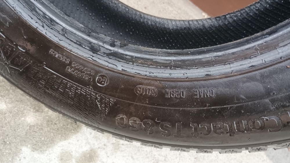 Зимни гуми CONTINENTAL 195/65/15' - 4 бр.