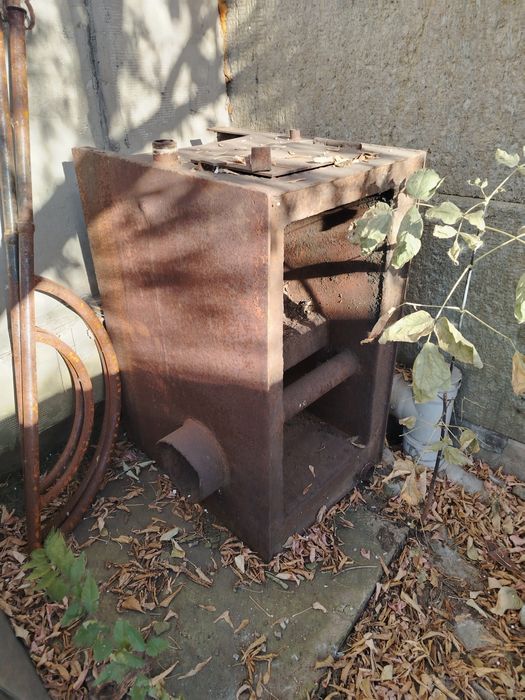 Печь металлическая б/у, котёл металлический бу