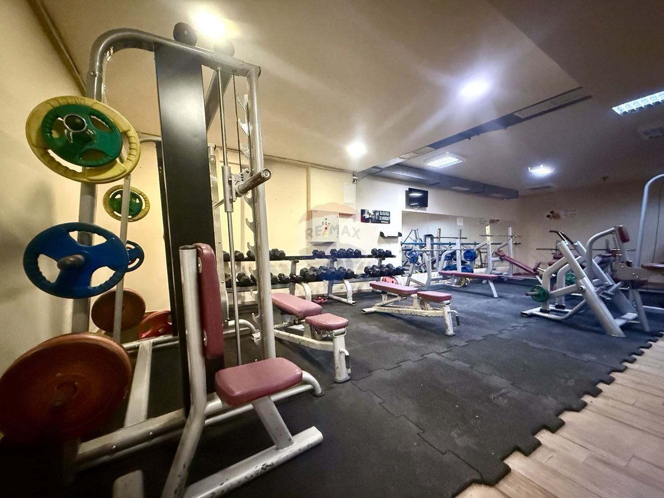 Функционално помещение на ТОП локация за продажба, Център, гр. Варна,