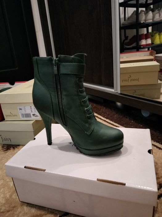 Ghete negre și verzi