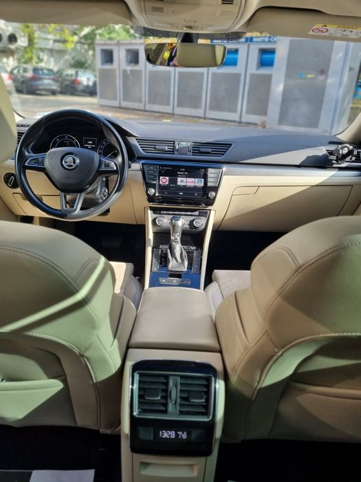 Skoda Superb FULL OPTION