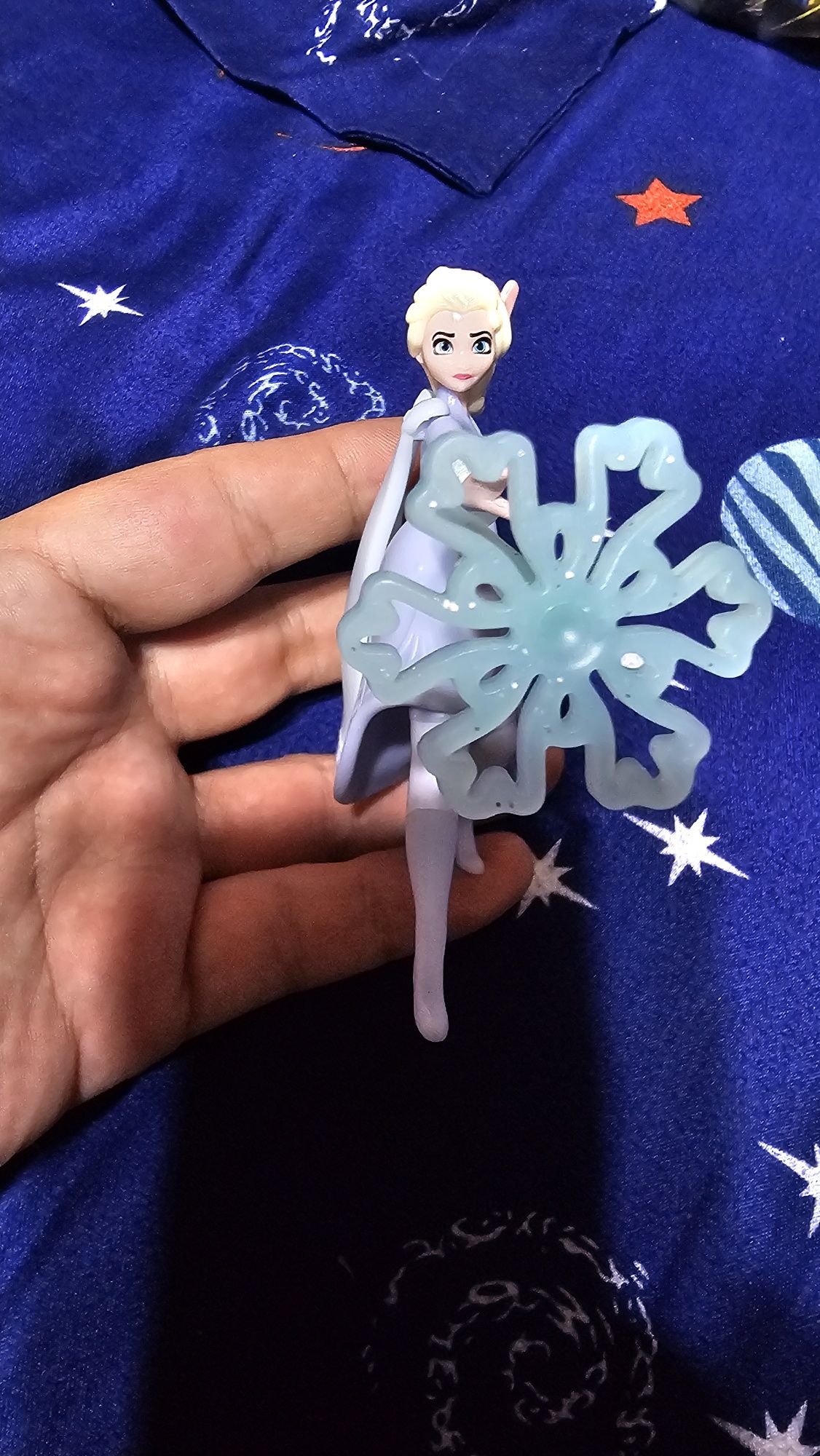 Kinder maxi Elsa