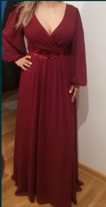 Rochie cu trena, voal și dantela, scurta sau lunga