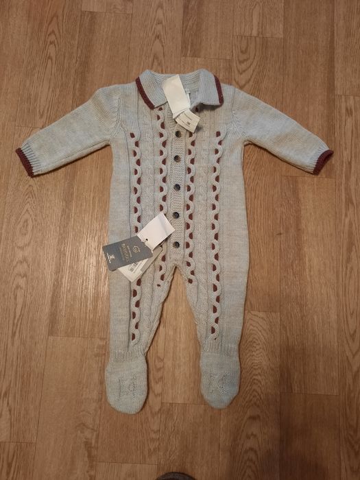 Комбинезон вязаный новый размер 68 ( на 3 месяца)