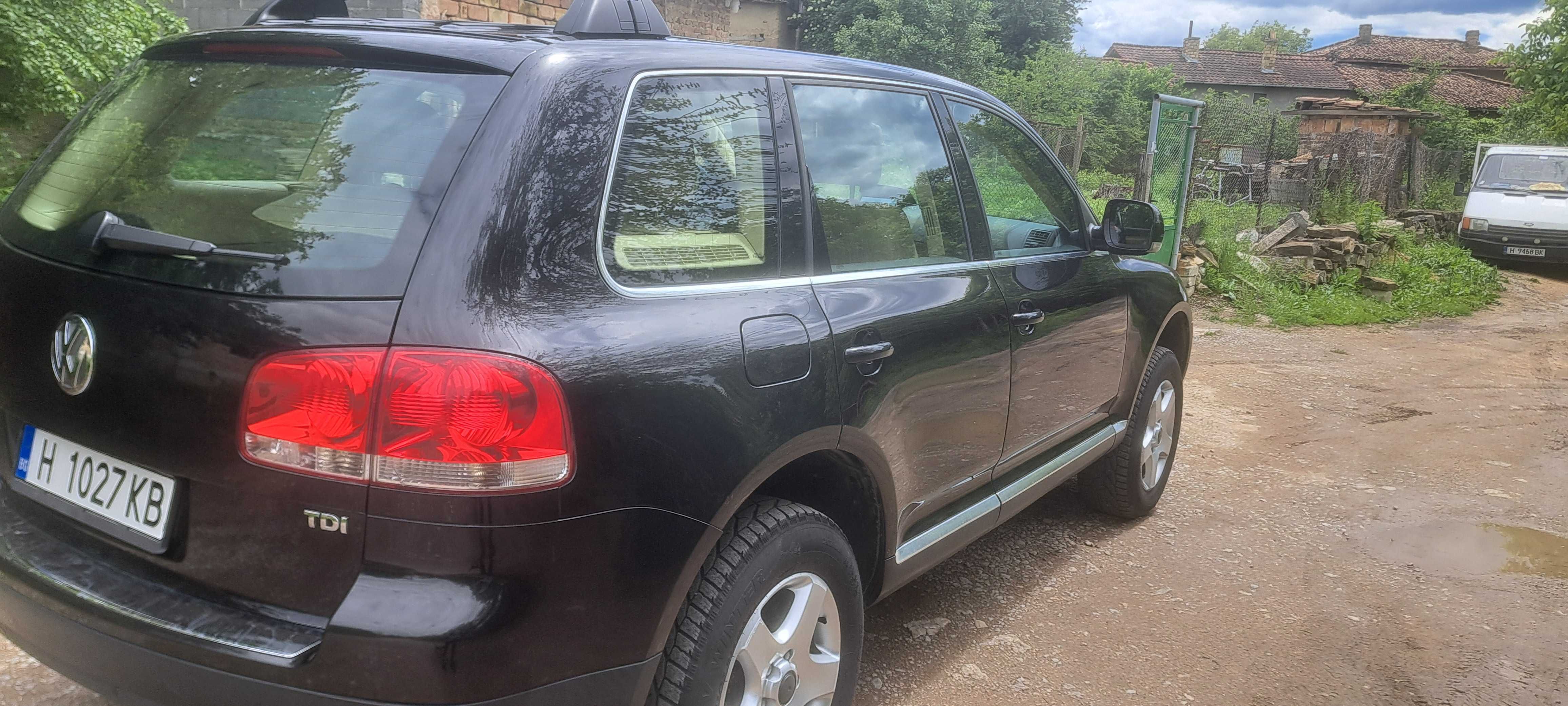 Tuareg2.5 R5 2004година