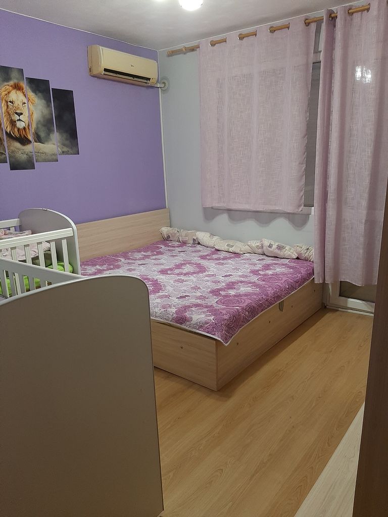 Продава се Тристаен апартамент в Плевен, Дружба 4 - 86 кв.м за 1128 €/кв.м - Снимка #9