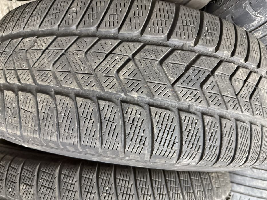 Anvelope de iarna Pirelli Scorpion Winter 235/60R18 108H