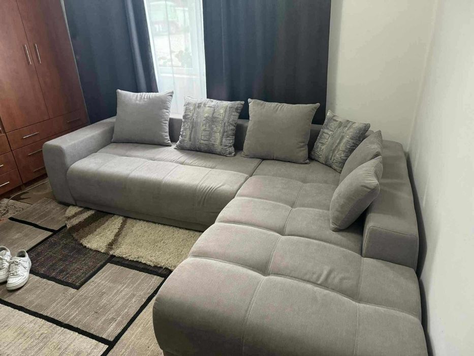 Vând colțar 280/180 extensibil