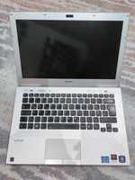 Sony Vaio i3 8GB 500GB