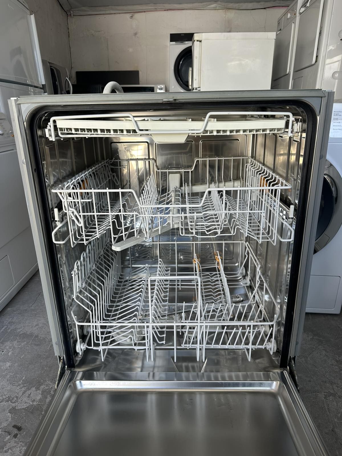 Съдомиялна +гаранция 1г. MIELE за вграждане. Безплатна доставка  София
