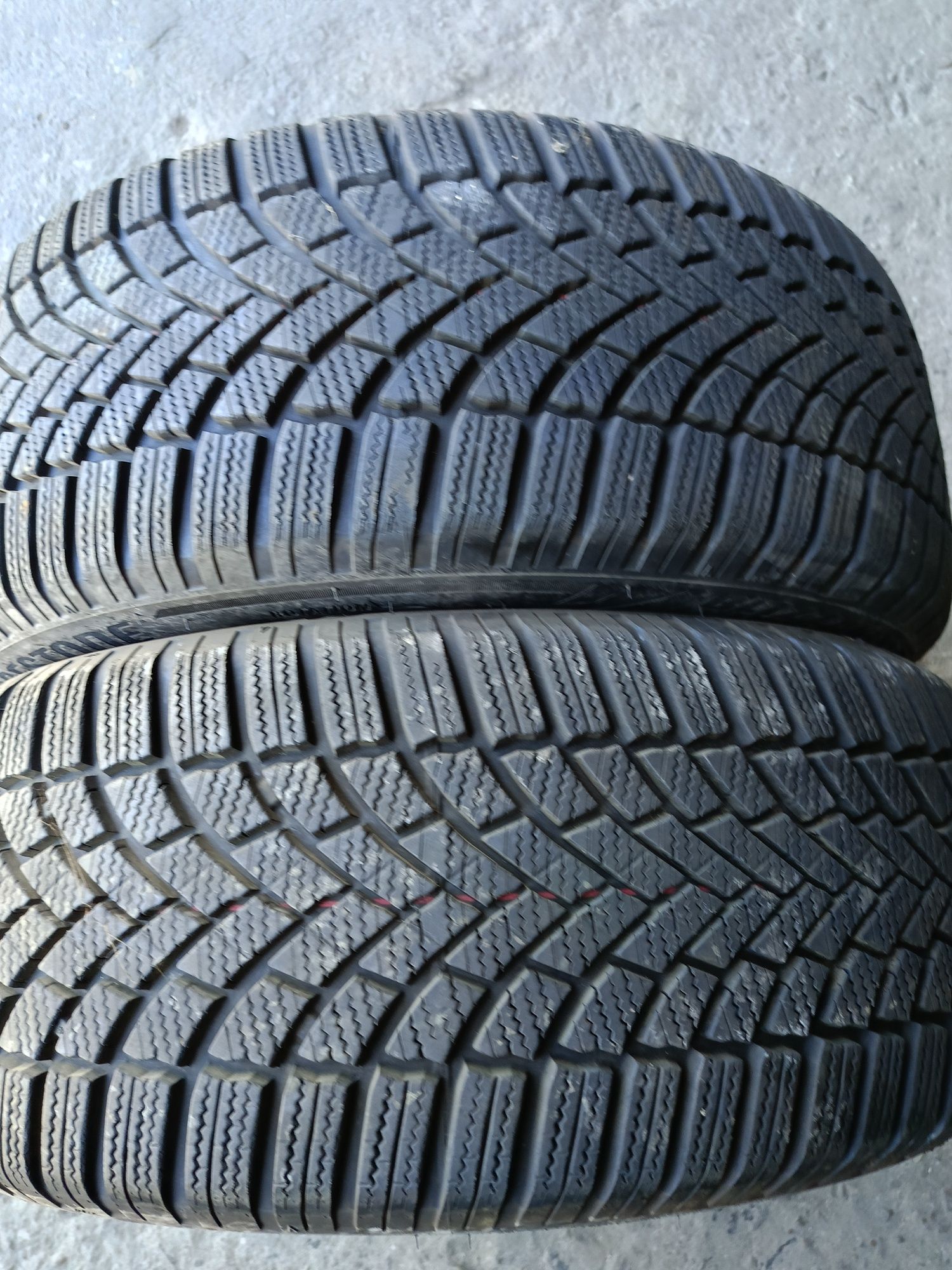 Зимни гуми -2022г.-16цола-215/55-1бр.-110лв."BRIDGESTONE"