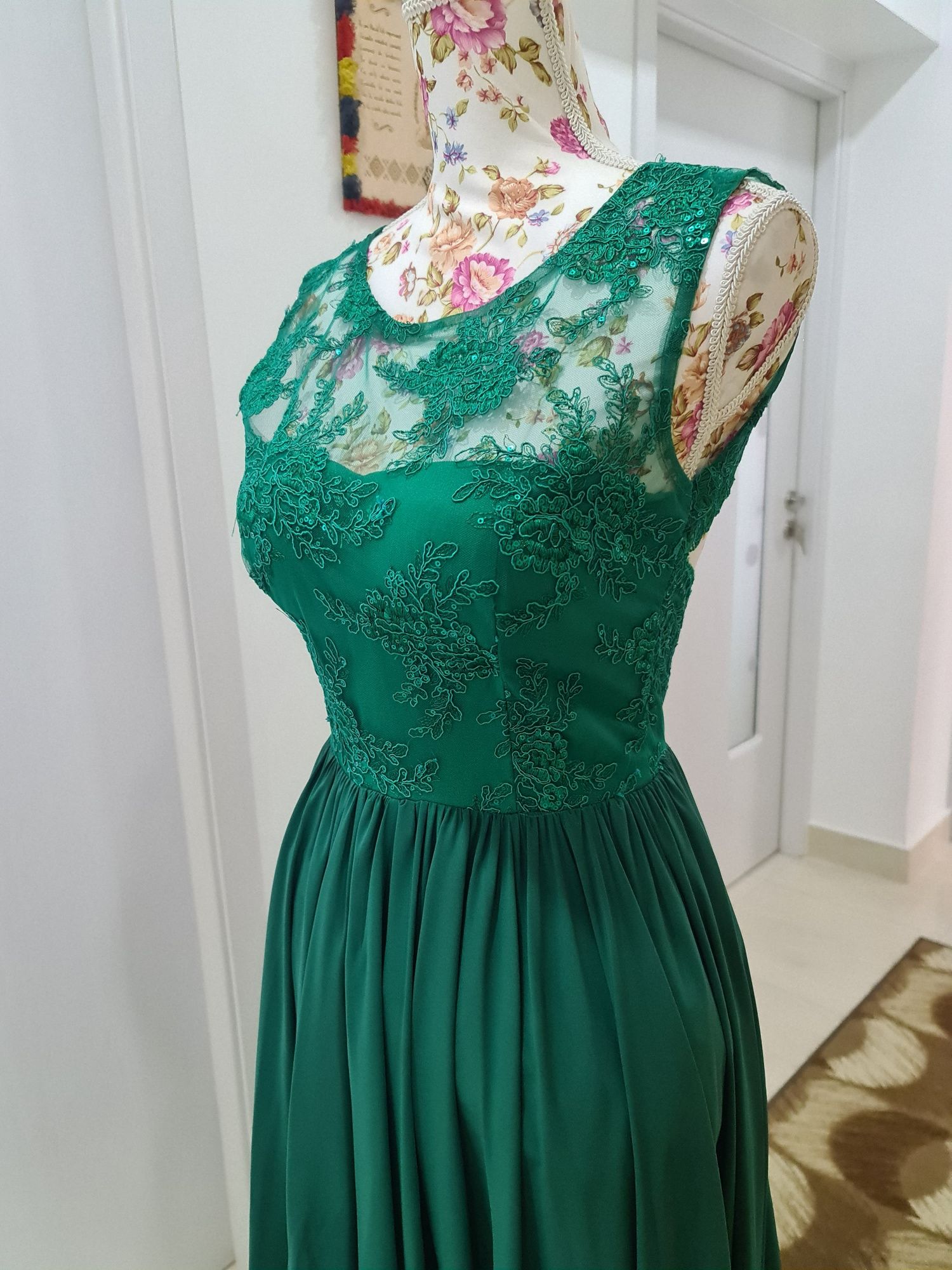 Vand rochie marimea 38
