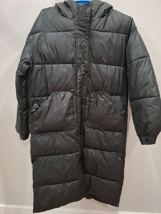 Продам зимние куртку