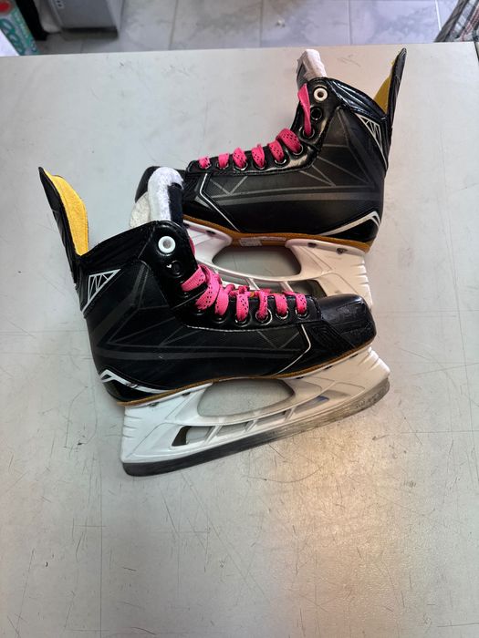 Кънки за хокей на лед Bauer Supreme S160