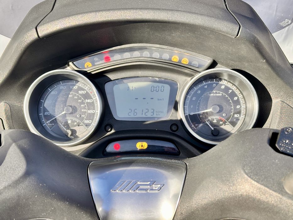 Piaggio mp3, scuter 3 roti, abs/asr, scuter se conduce cu B, rate