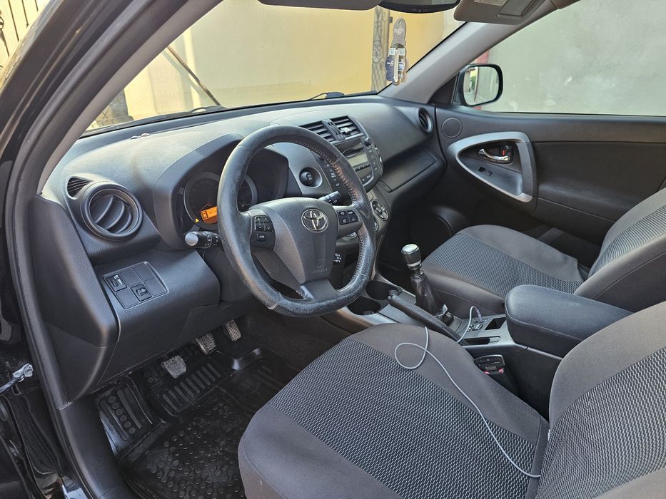 Vand Toyota RAV4 4x4 diesel