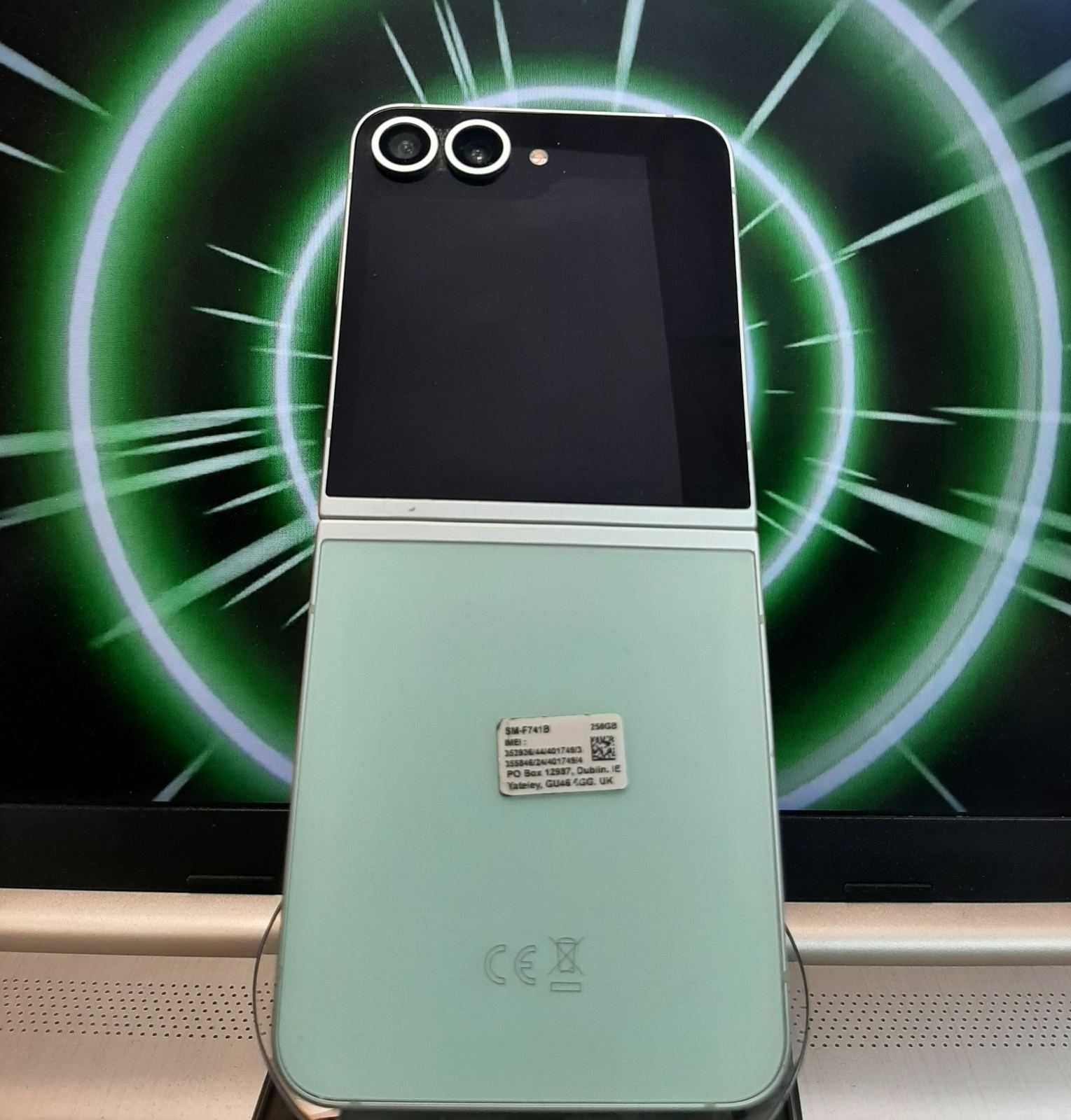 Samsung Z Flip 6