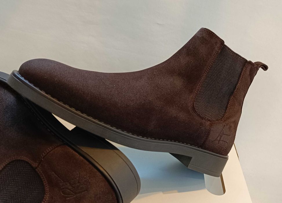 Ghete chelsea 44 plain toe Bullboxer NOI piele naturala moale