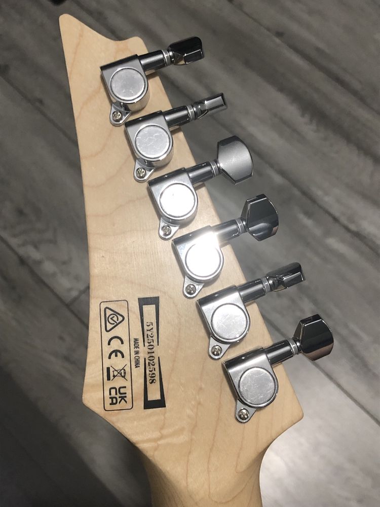 Електрическа китара Ibanez GRX70QA-TRB