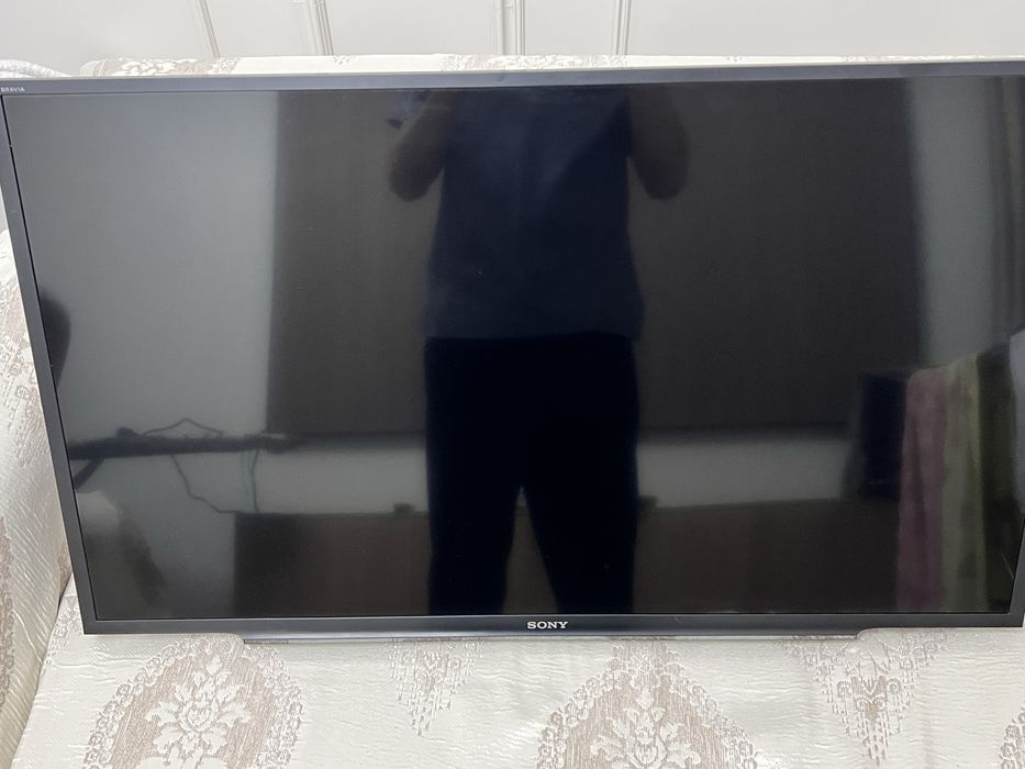 Телевизор  Sony KDL-40WD653