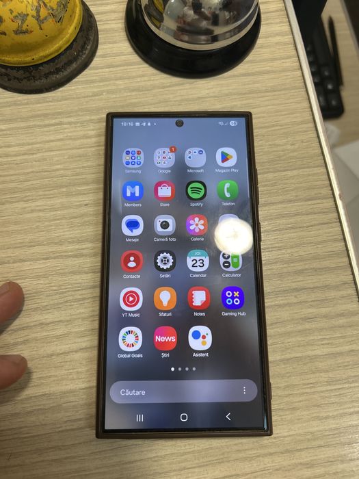 Vand Samsung S24 Ultra in stare foarte buna cu garantie si factura