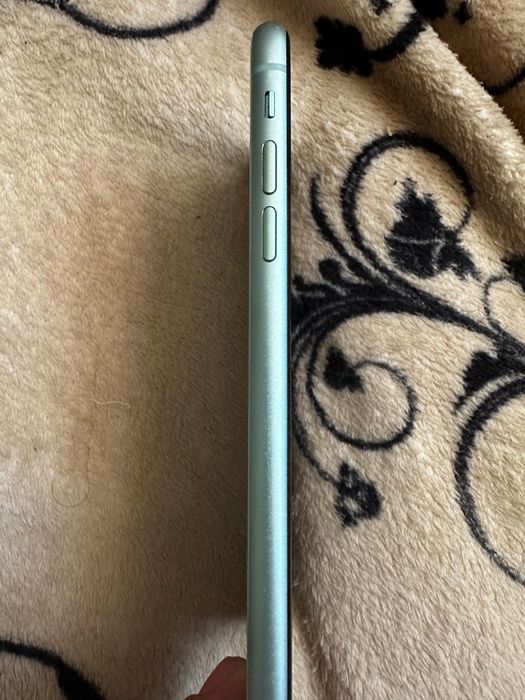 Vând iphone 11 ca nou