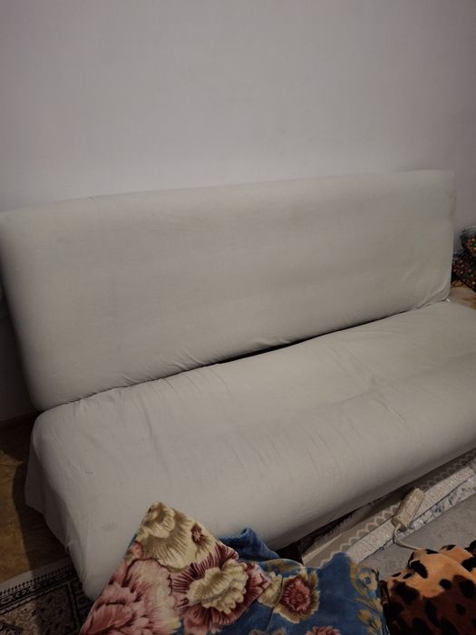 Бесплатно, отдам тахту для обшивку для дачи