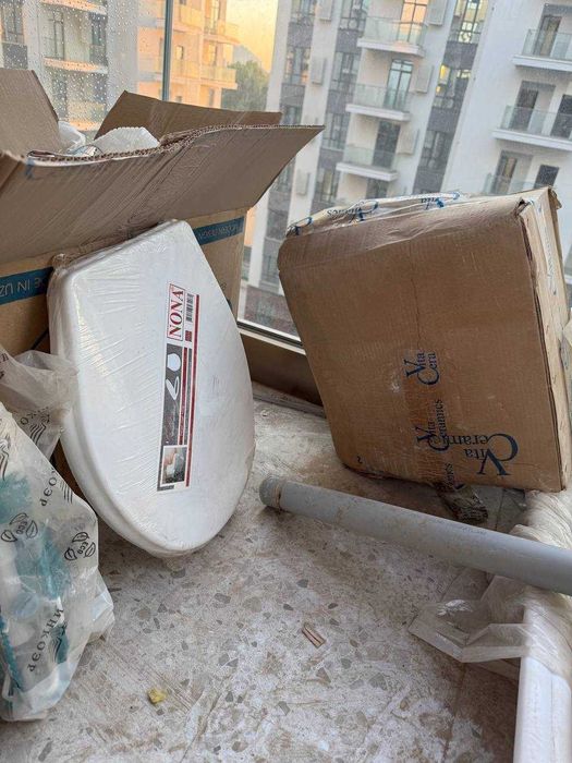 Срочно, все новое! Набор - Унитаз, раковина, поддон под душ,