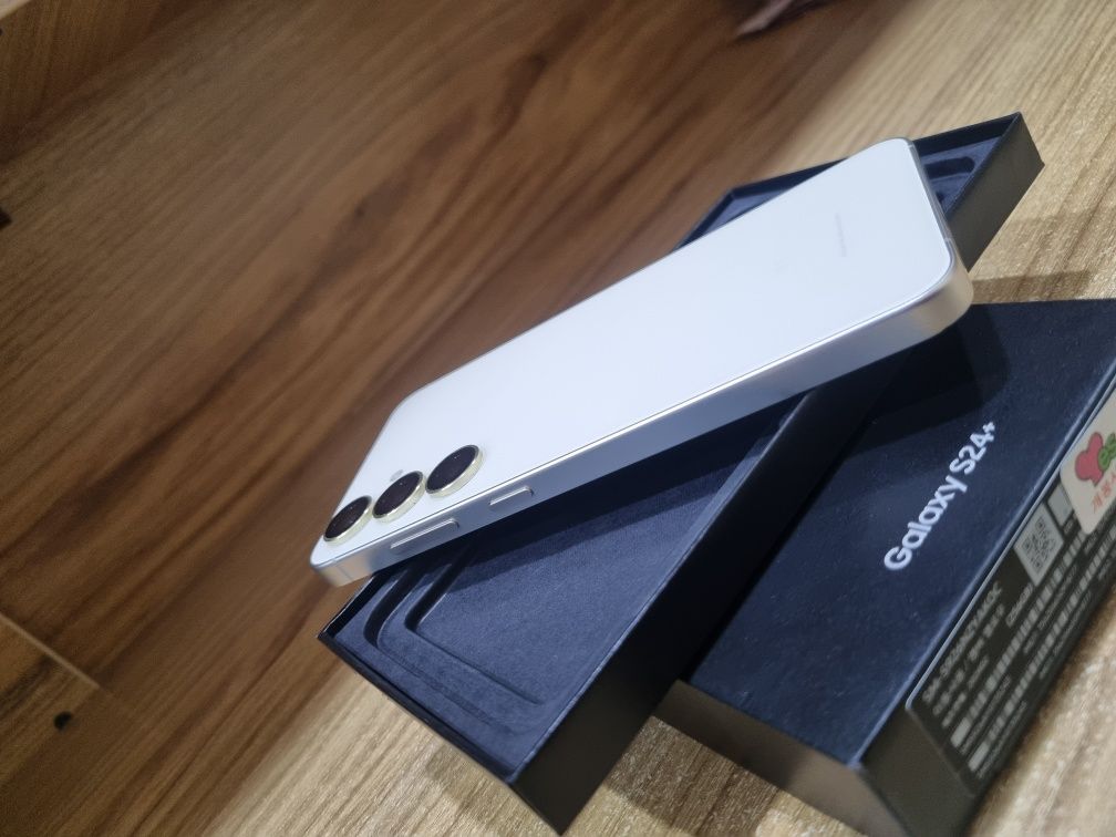Samsung Galaxy  s24 +