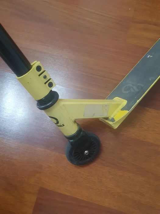 Vând trotineta de scheme