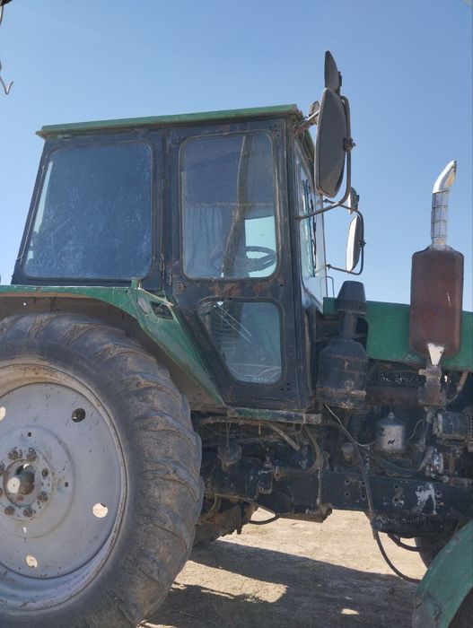 Xachir MTZ 2004 yil akulyator yangi balon 70% ishga tayyor 30 milyon