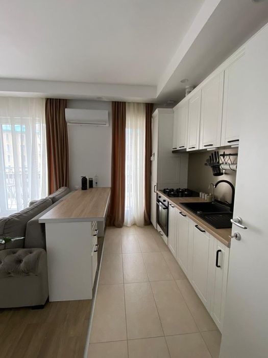Apartament cu 3 camere in Cosmopolis