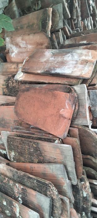 Vând țiglă 0,50 bani bucata