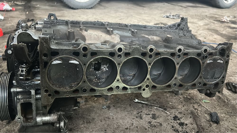 Продам двигатель м50