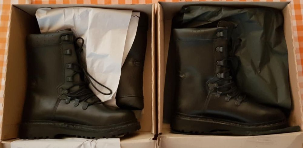 Tinuta, bocanci si accesorii militare!