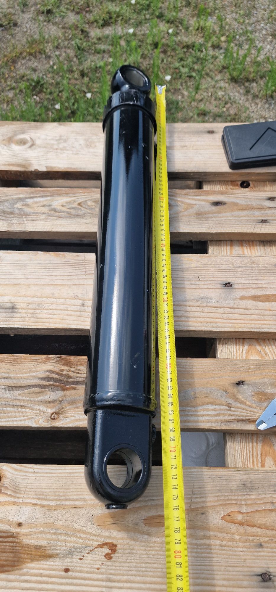 Cilindru hidraulic lungime 710 mm 71 cm inchis tija 50 mm grosime diam